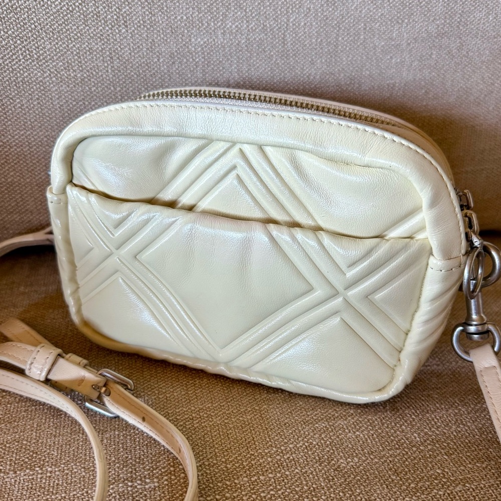 Tory Burch Quilted Perry Bombe - OS - Picture 2 of 11
